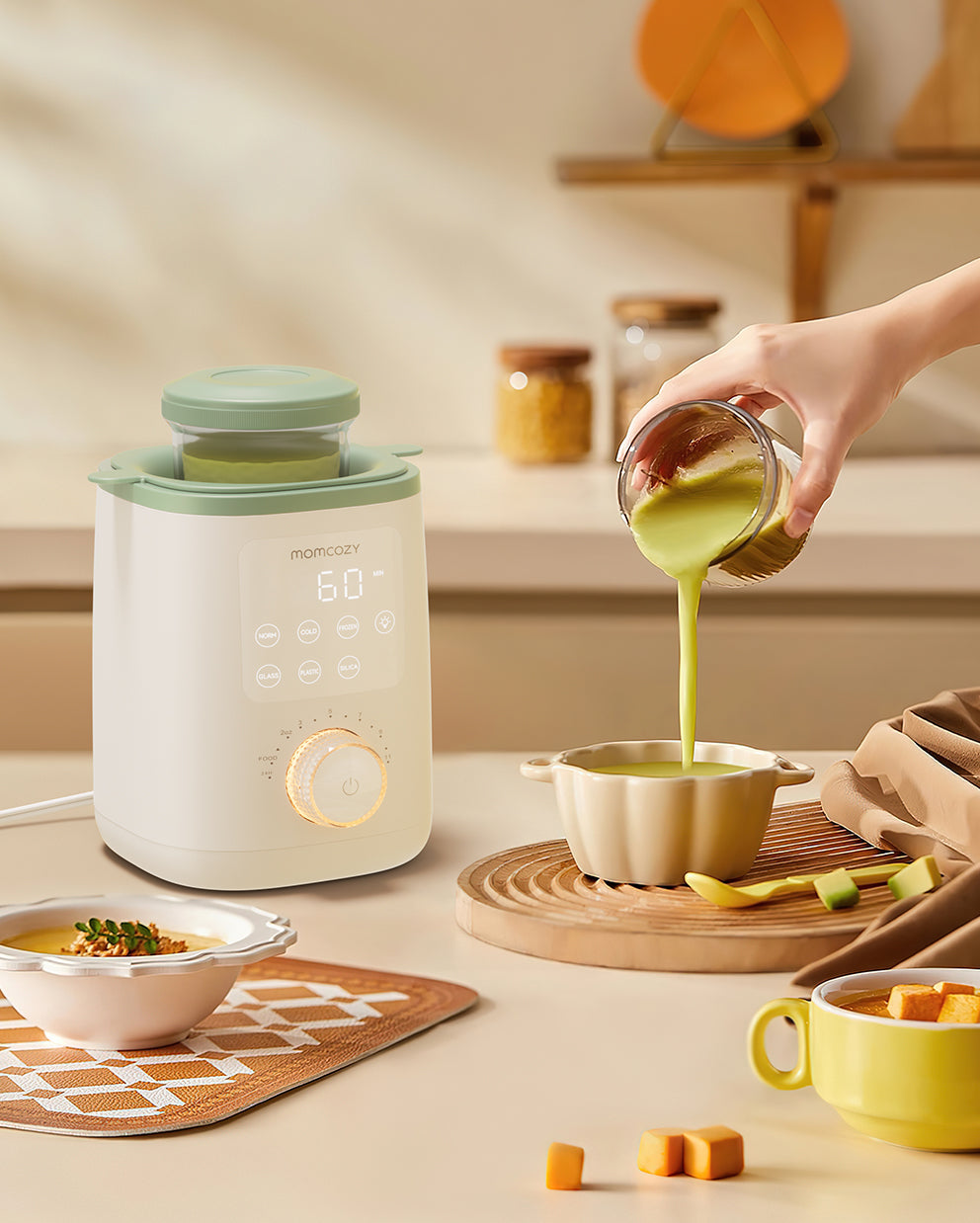 Feeding & Clean Bundle – Nutri Bottle Warmer and Bottle Brush Set