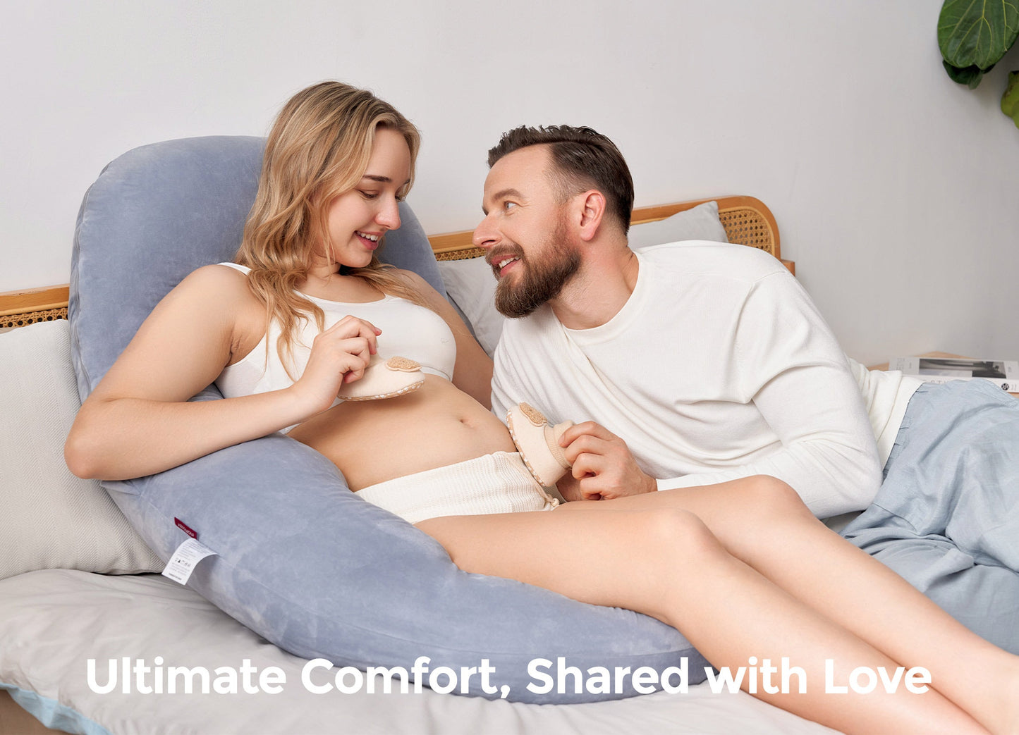 Momcozy dreamlign pregnancy Pillow